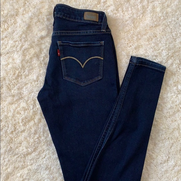 Jeans - Picture 1 of 3